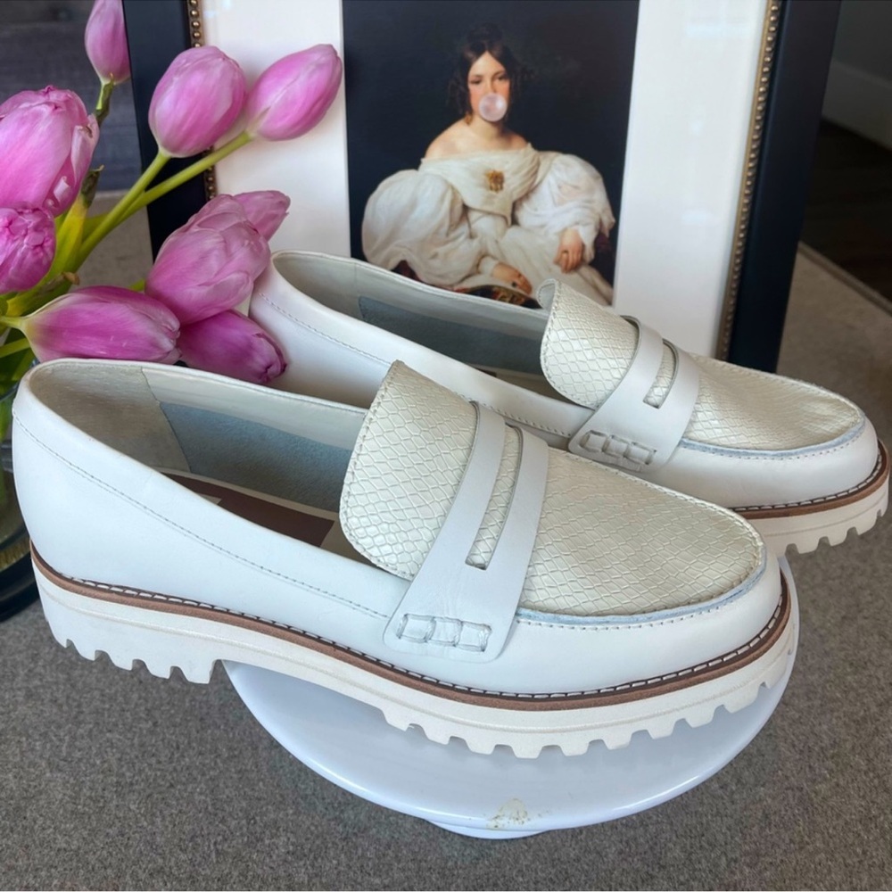 DOLCE VITA White Loafers NEW Never Worn Size 8